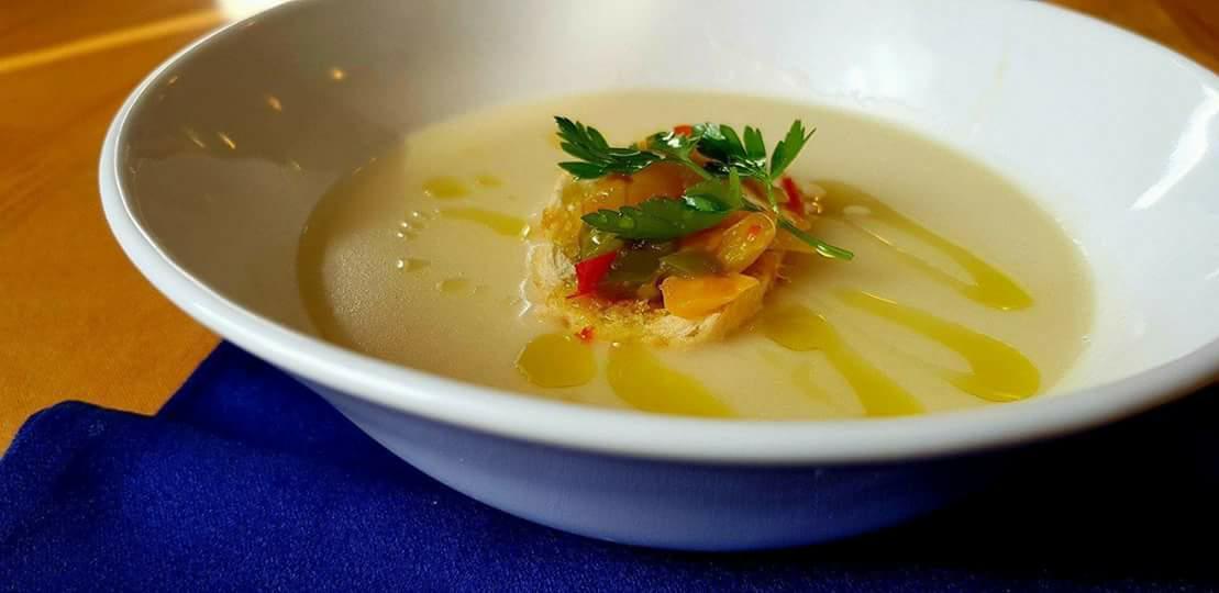艾丽斯酒店 Bors 外观 照片