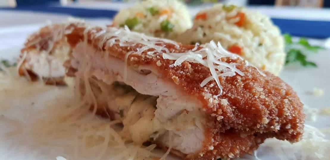 艾丽斯酒店 Bors 外观 照片
